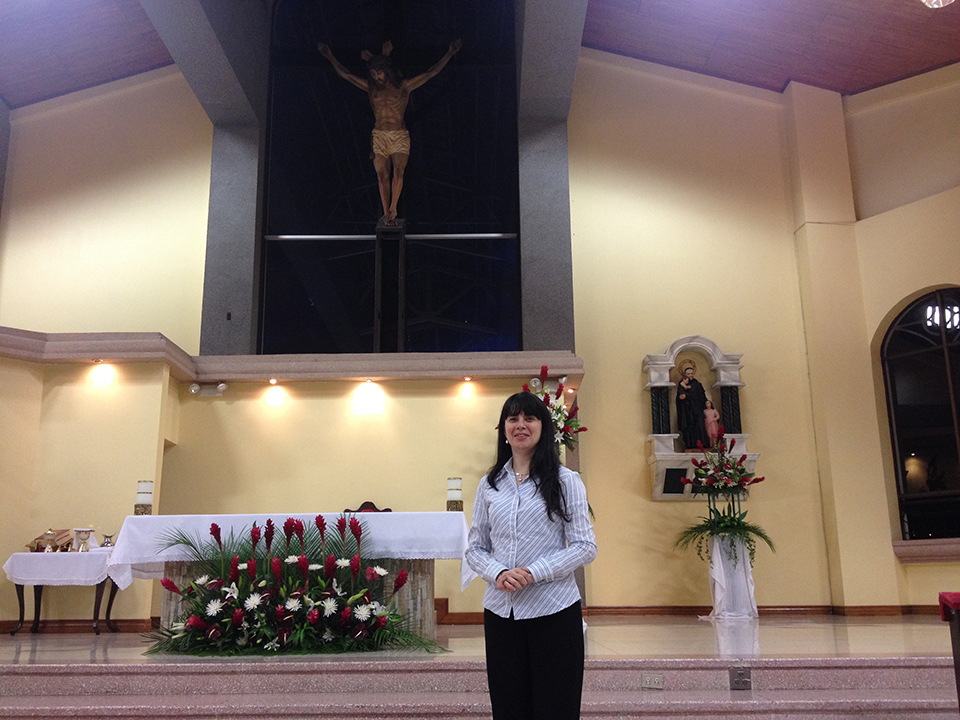 Canto en actividades religiosas Ministerio de Silvia Rodriguez